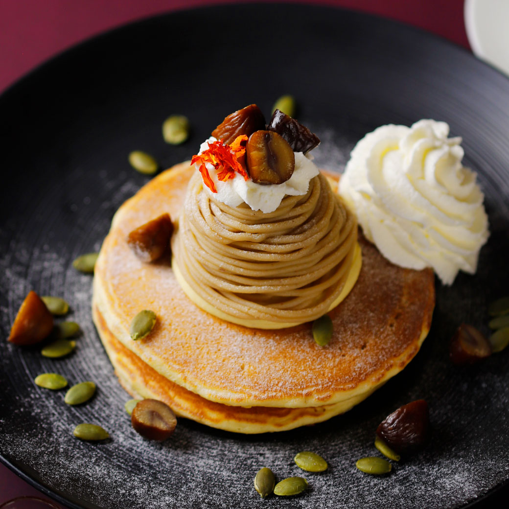 和栗のモンブランパンケーキ　LIPTON